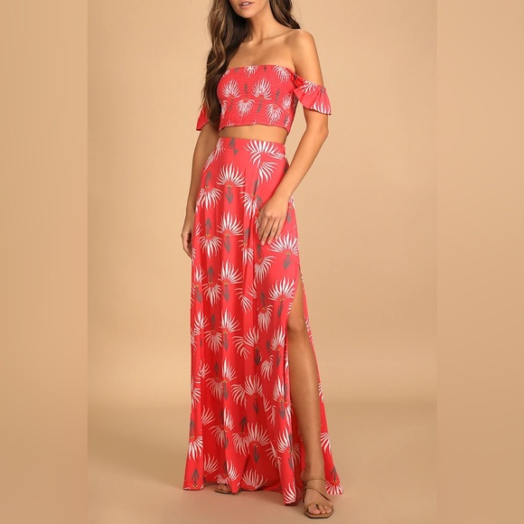 Lulus Dresses & Skirts - NWOT Lulus Transcoso Coral Floral Print Two-Piece Maxi Dress